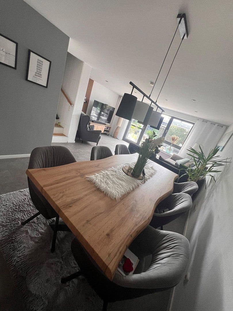 Predaj domu 126 m², pozemek 250 m², Gelsenkirchen, Severné Porýnie - Westfálsko Predaj domu 126 m², pozemek 250 m², Gelsenkirchen, Severné Porýnie - Westfálsko