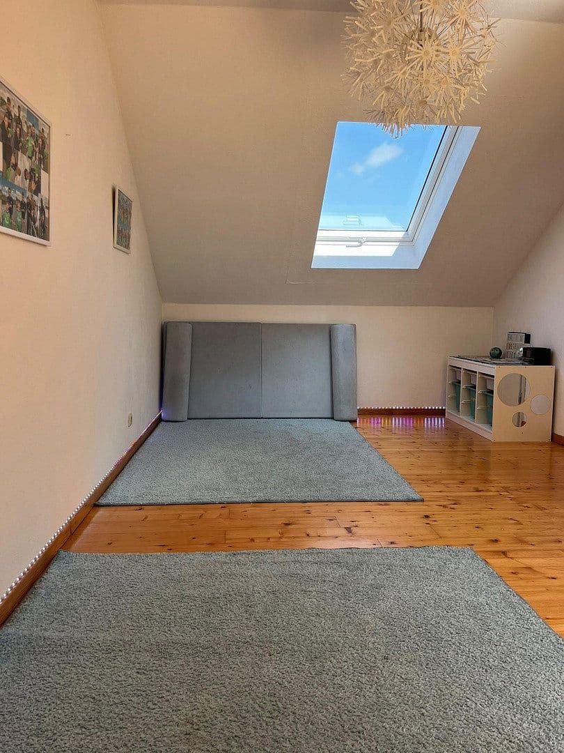 Predaj domu 126 m², pozemek 250 m², Gelsenkirchen, Severné Porýnie - Westfálsko Predaj domu 126 m², pozemek 250 m², Gelsenkirchen, Severné Porýnie - Westfálsko