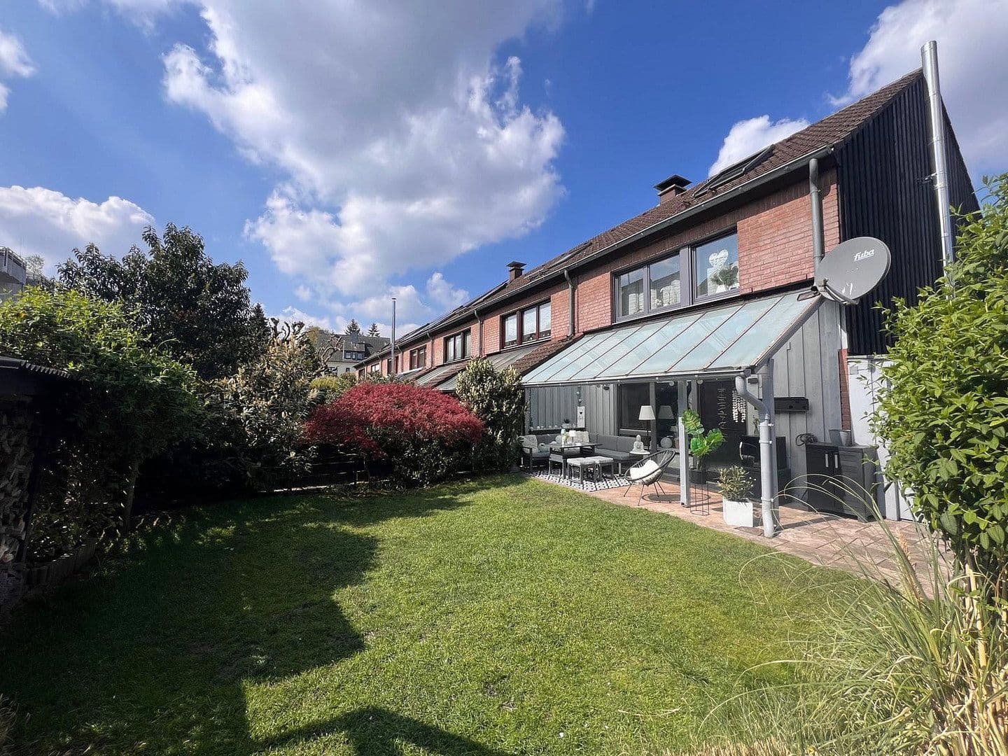 Predaj domu 126 m², pozemek 250 m², Gelsenkirchen, Severné Porýnie - Westfálsko Predaj domu 126 m², pozemek 250 m², Gelsenkirchen, Severné Porýnie - Westfálsko