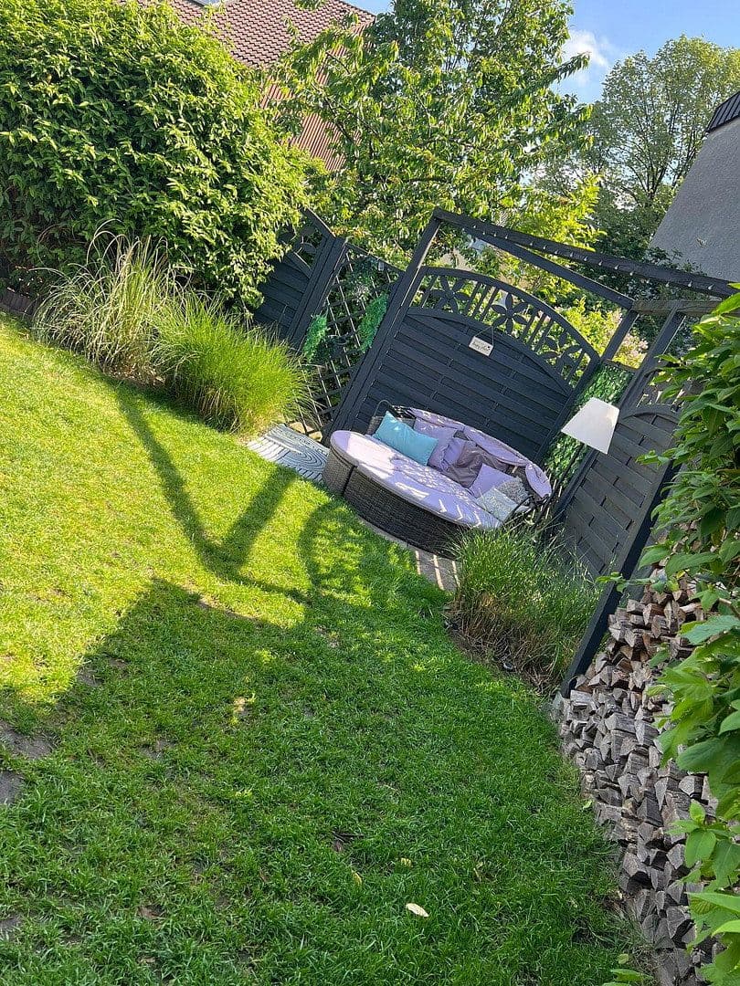 Predaj domu 126 m², pozemek 250 m², Gelsenkirchen, Severné Porýnie - Westfálsko Predaj domu 126 m², pozemek 250 m², Gelsenkirchen, Severné Porýnie - Westfálsko