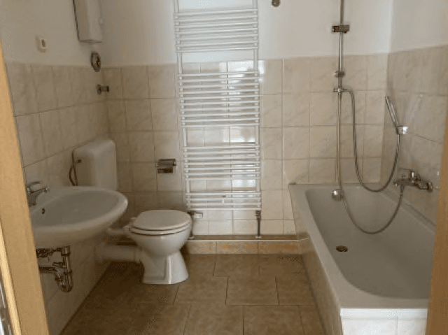 Predaj domu 371 m², pozemek 670 m², Bahnhofstraße 20 und 22, Dahlen, Sasko Predaj domu 371 m², pozemek 670 m², Bahnhofstraße 20 und 22, Dahlen, Sasko