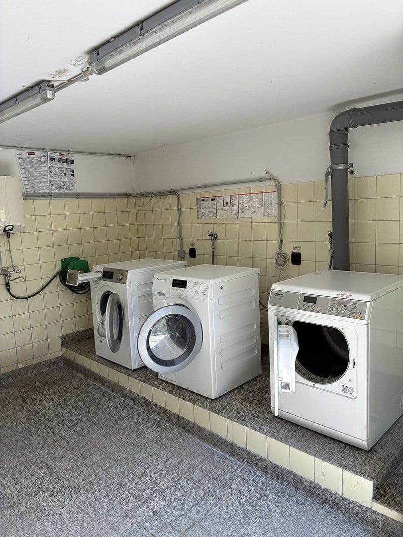Prenájom bytu 2-izbový 44 m², Leipartstraße 14, München, Bavorsko Prenájom bytu 2-izbový 44 m², Leipartstraße 14, München, Bavorsko