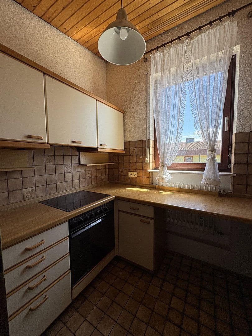 Predaj domu 166 m², pozemek 331 m², Goldäckerstraße, Leonberg, Bádensko-Wurttembersko Predaj domu 166 m², pozemek 331 m², Goldäckerstraße, Leonberg, Bádensko-Wurttembersko