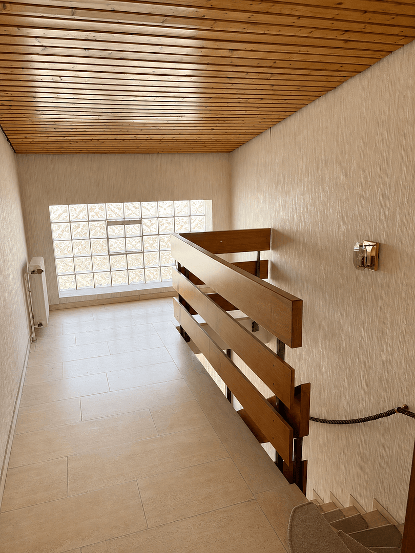 Predaj domu 166 m², pozemek 331 m², Goldäckerstraße, Leonberg, Bádensko-Wurttembersko Predaj domu 166 m², pozemek 331 m², Goldäckerstraße, Leonberg, Bádensko-Wurttembersko