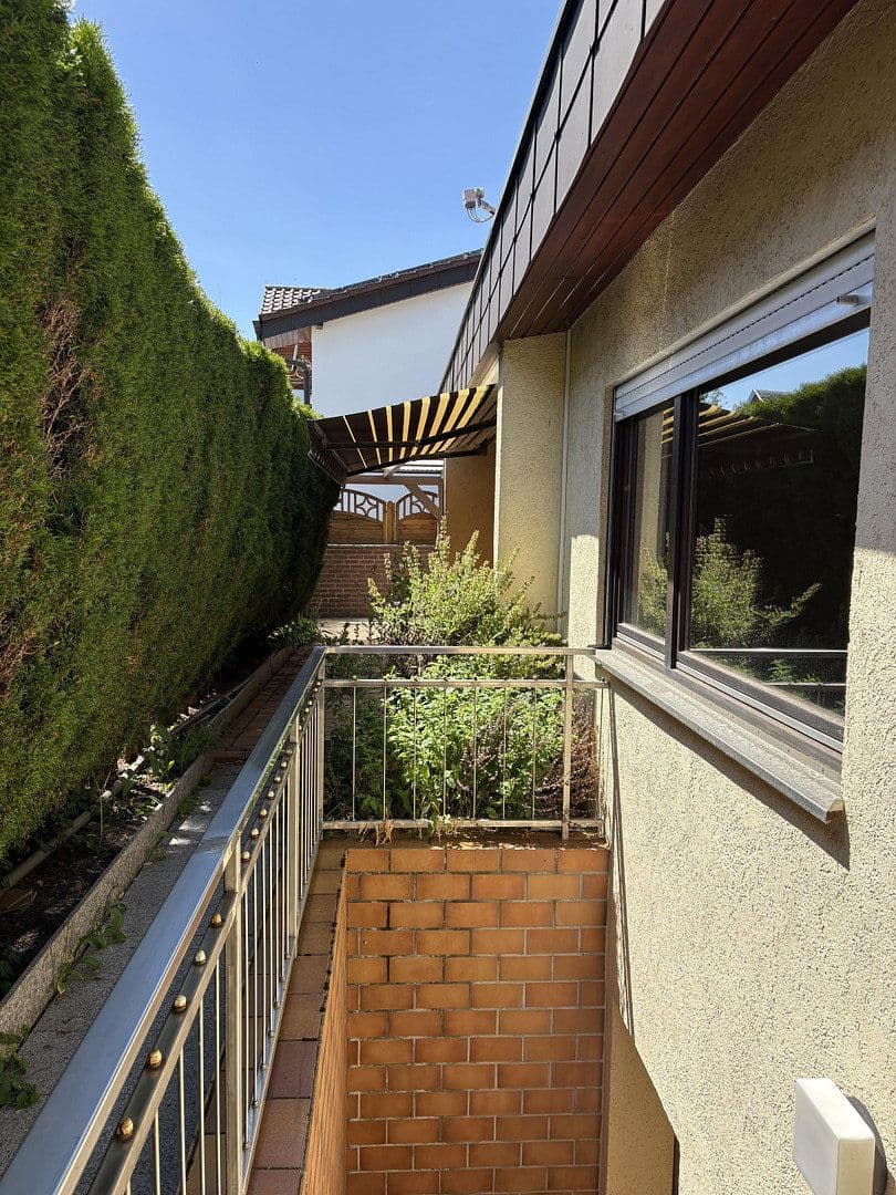 Predaj domu 166 m², pozemek 331 m², Goldäckerstraße, Leonberg, Bádensko-Wurttembersko Predaj domu 166 m², pozemek 331 m², Goldäckerstraße, Leonberg, Bádensko-Wurttembersko
