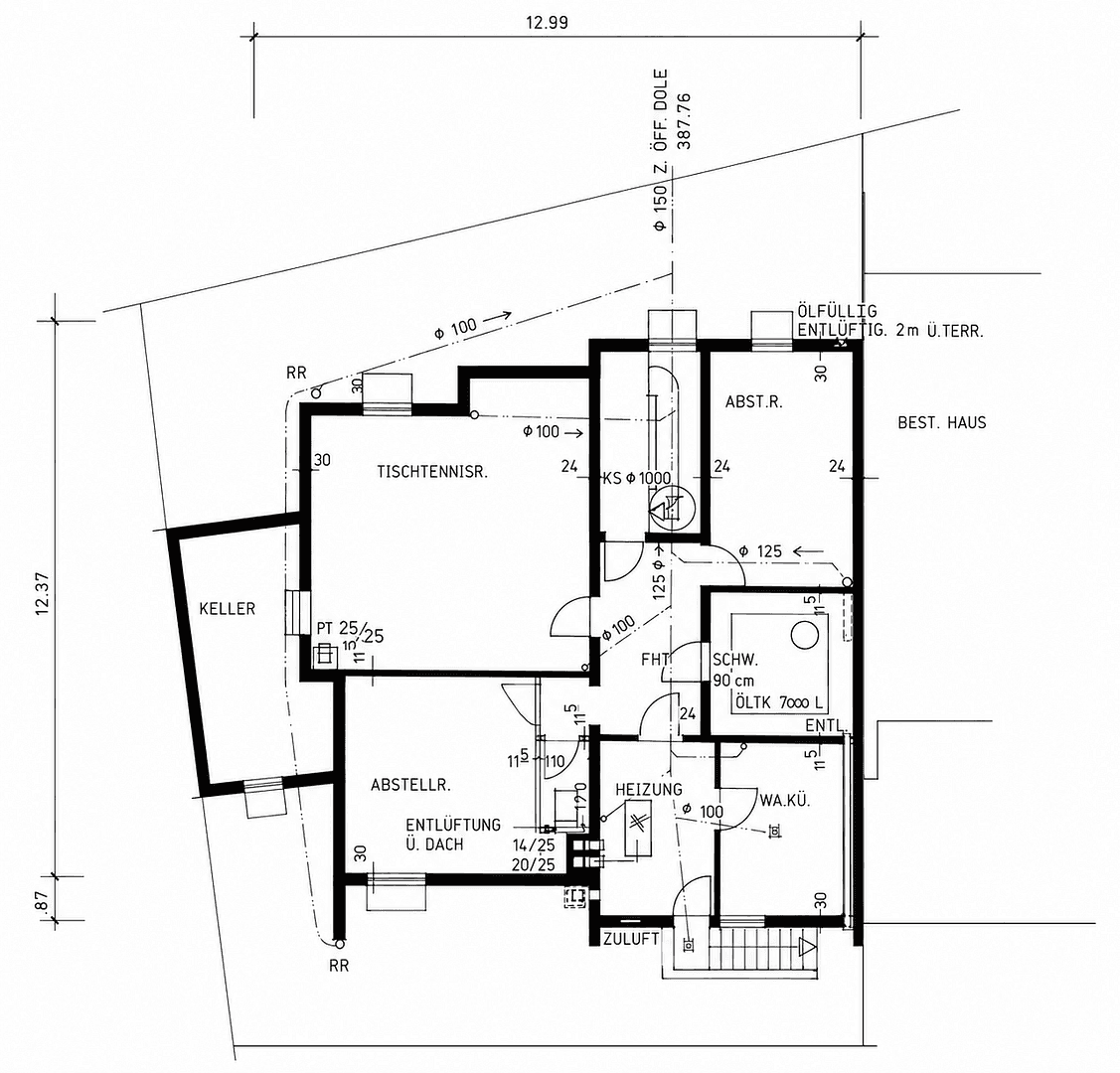 Predaj domu 166 m², pozemek 331 m², Goldäckerstraße, Leonberg, Bádensko-Wurttembersko Predaj domu 166 m², pozemek 331 m², Goldäckerstraße, Leonberg, Bádensko-Wurttembersko