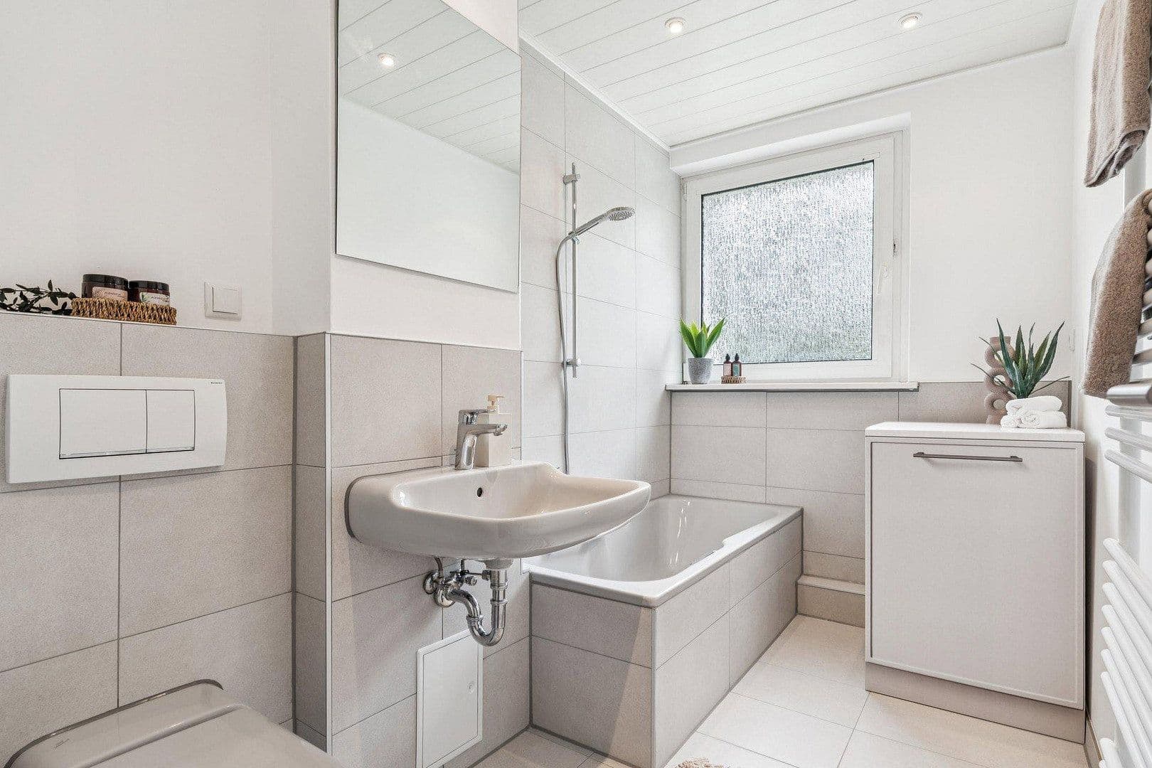 Predaj bytu 3-izbový 74 m², Braunschweig, Dolné Sasko Predaj bytu 3-izbový 74 m², Braunschweig, Dolné Sasko