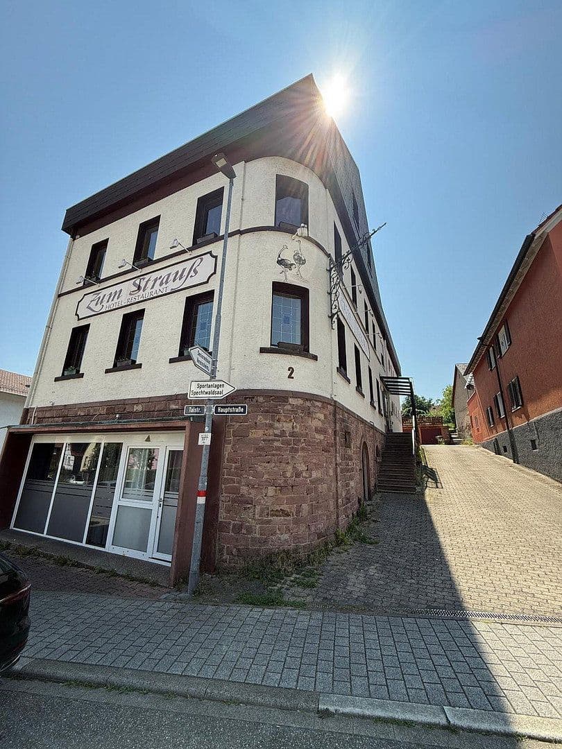 Prenájom bytu 2-izbový 78 m², Ettlingen, Bádensko-Wurttembersko Prenájom bytu 2-izbový 78 m², Ettlingen, Bádensko-Wurttembersko