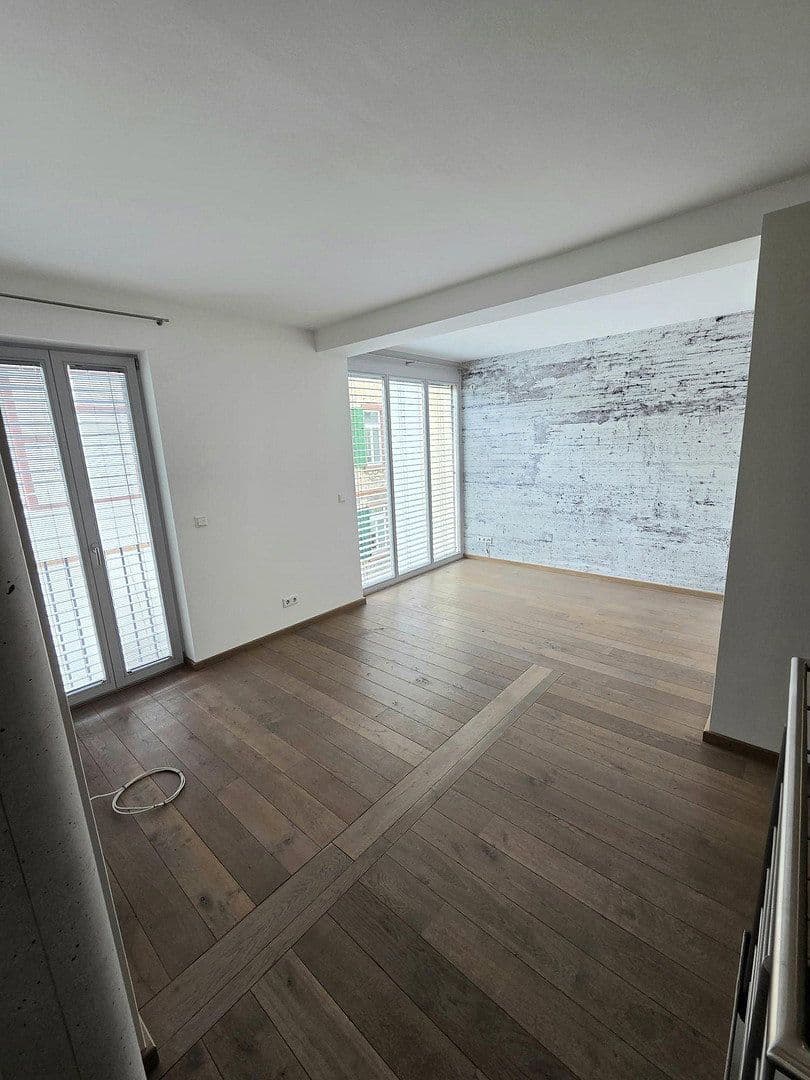 Prenájom bytu 4-izbový 174 m², Bensheim, Hesensko Prenájom bytu 4-izbový 174 m², Bensheim, Hesensko