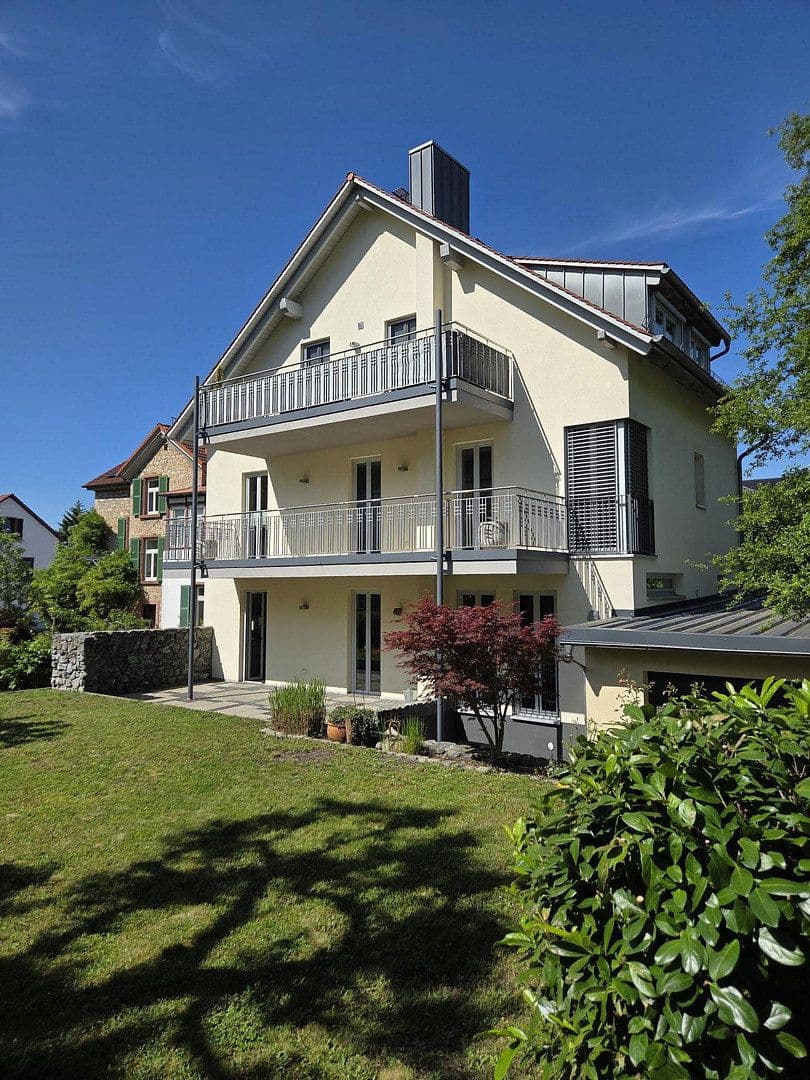 Prenájom bytu 4-izbový 174 m², Bensheim, Hesensko Prenájom bytu 4-izbový 174 m², Bensheim, Hesensko
