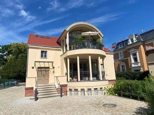Prenájom bytu 5-izbový 145 m², Beyerstraße 6, Potsdam, Brandenbursko Prenájom bytu 5-izbový 145 m², Beyerstraße 6, Potsdam, Brandenbursko