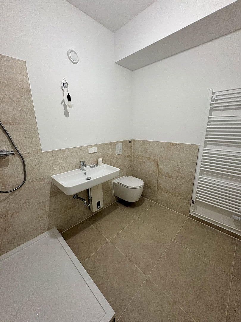 Predaj bytu 2-izbový 51 m², Berlin, Berlín Predaj bytu 2-izbový 51 m², Berlin, Berlín