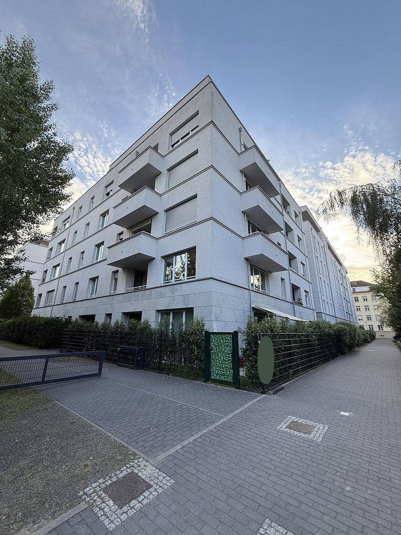 Predaj bytu 4-izbový 120 m², Berlin, Berlín Predaj bytu 4-izbový 120 m², Berlin, Berlín
