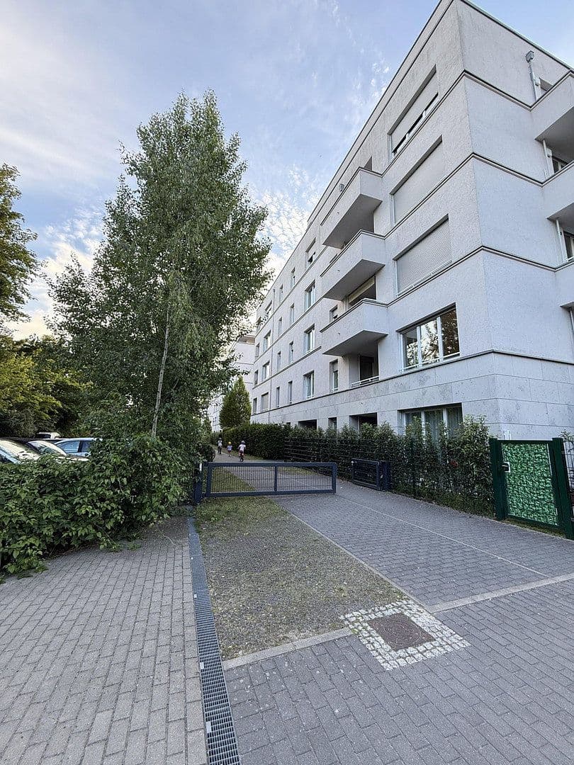 Predaj bytu 4-izbový 120 m², Berlin, Berlín Predaj bytu 4-izbový 120 m², Berlin, Berlín
