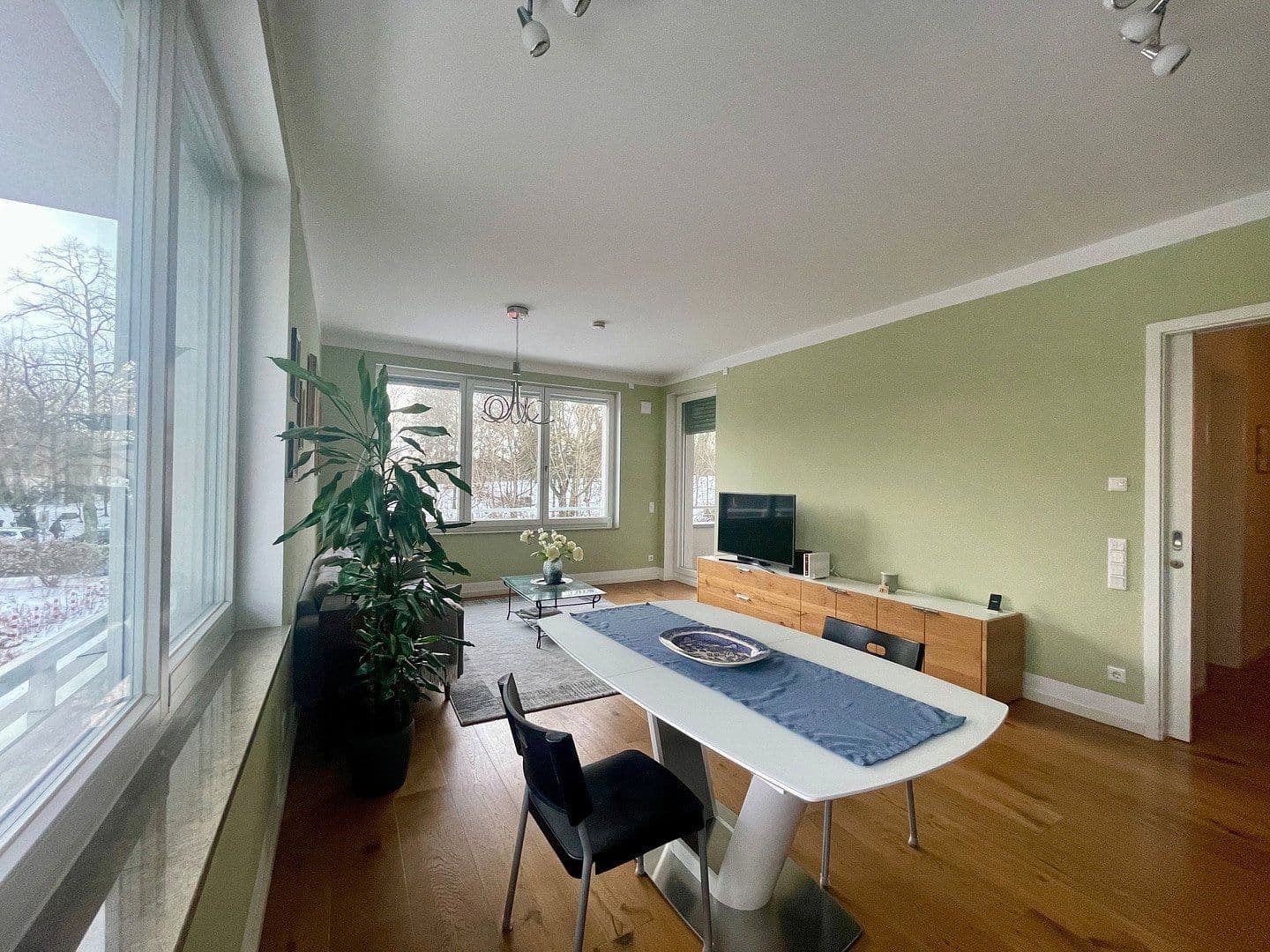 Predaj bytu 4-izbový 120 m², Berlin, Berlín Predaj bytu 4-izbový 120 m², Berlin, Berlín
