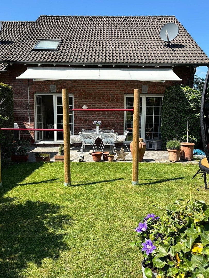 Predaj domu 173 m², pozemek 388 m², Aachen, Severné Porýnie - Westfálsko Predaj domu 173 m², pozemek 388 m², Aachen, Severné Porýnie - Westfálsko