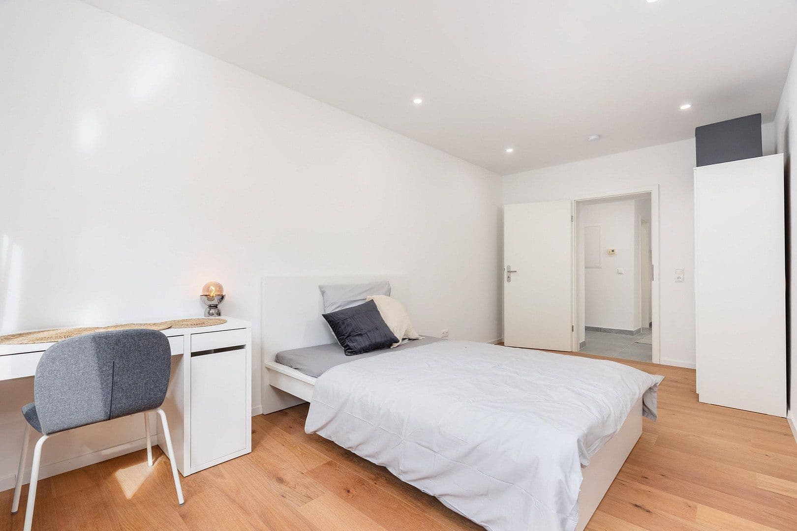 Predaj bytu 4-izbový 70 m², Köln, Severné Porýnie - Westfálsko Predaj bytu 4-izbový 70 m², Köln, Severné Porýnie - Westfálsko