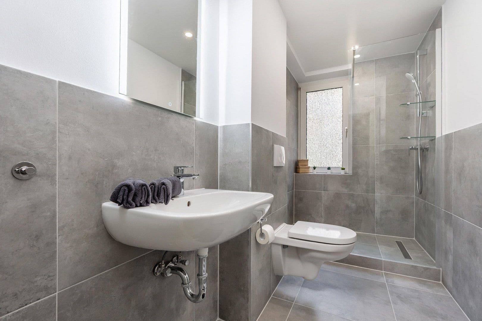Predaj bytu 4-izbový 70 m², Köln, Severné Porýnie - Westfálsko Predaj bytu 4-izbový 70 m², Köln, Severné Porýnie - Westfálsko