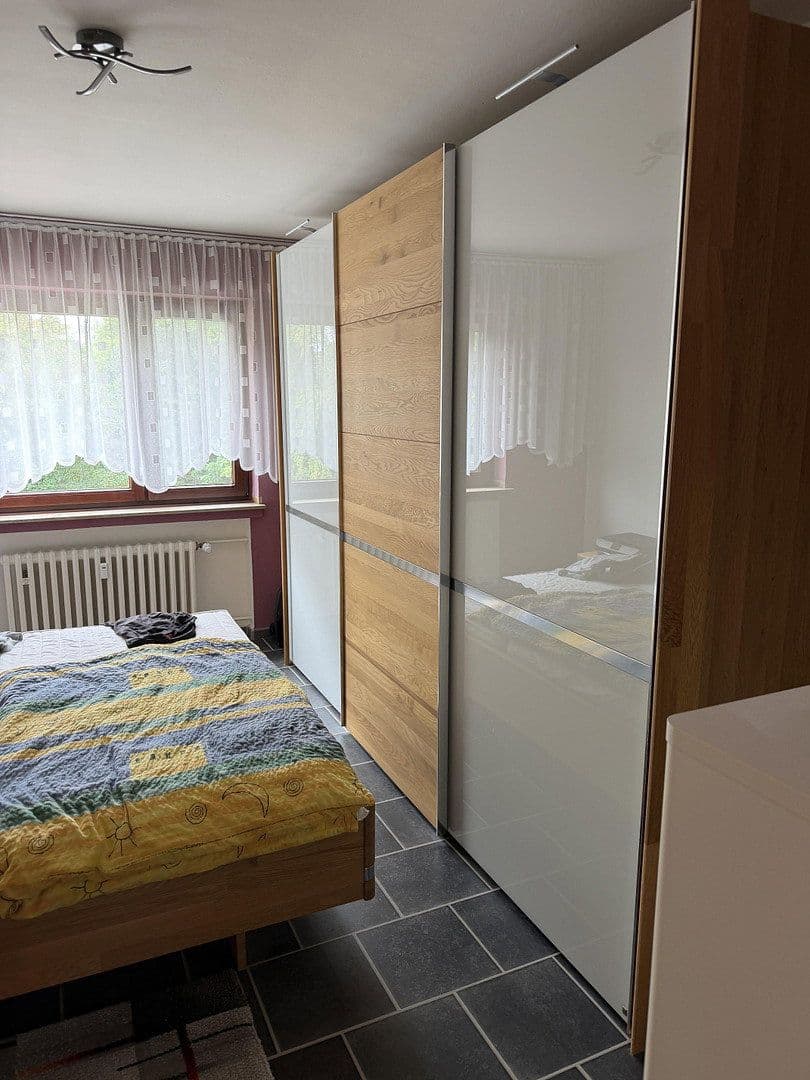 Prenájom bytu 3-izbový 80 m², Teutoburgerstr. 121, Oberhausen, Severné Porýnie - Westfálsko Prenájom bytu 3-izbový 80 m², Teutoburgerstr. 121, Oberhausen, Severné Porýnie - Westfálsko