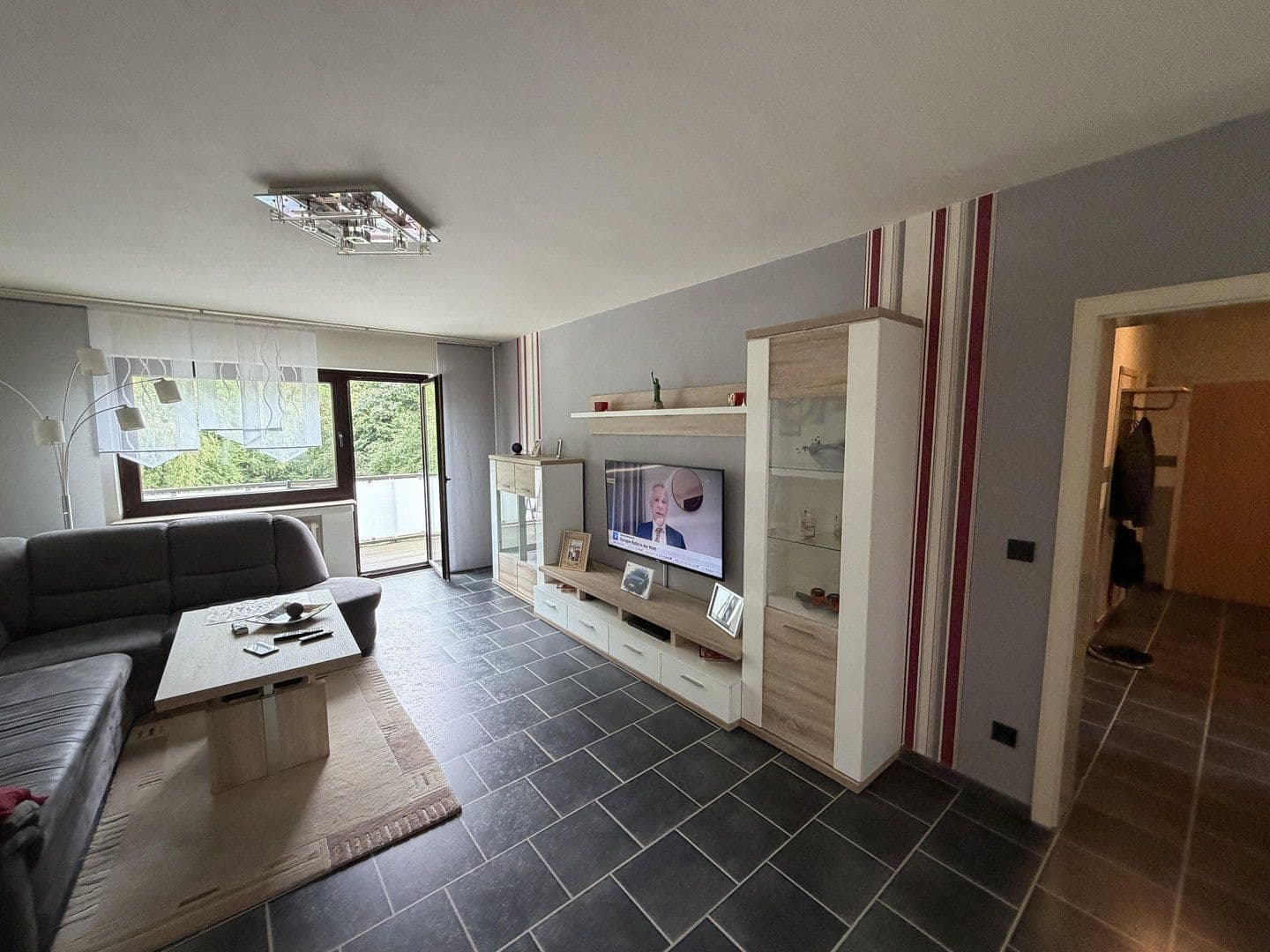 Prenájom bytu 3-izbový 80 m², Teutoburgerstr. 121, Oberhausen, Severné Porýnie - Westfálsko Prenájom bytu 3-izbový 80 m², Teutoburgerstr. 121, Oberhausen, Severné Porýnie - Westfálsko