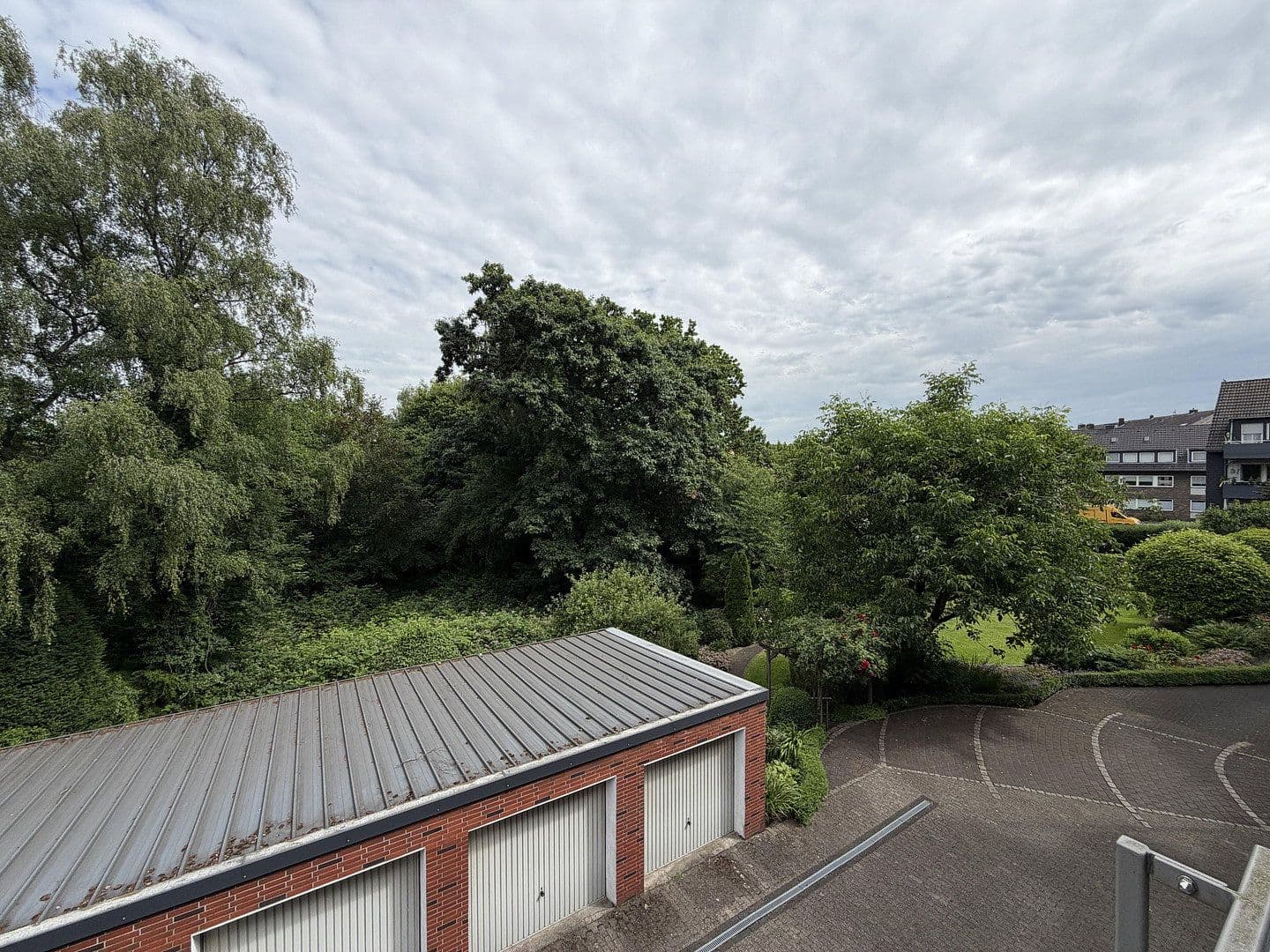 Prenájom bytu 3-izbový 80 m², Teutoburgerstr. 121, Oberhausen, Severné Porýnie - Westfálsko Prenájom bytu 3-izbový 80 m², Teutoburgerstr. 121, Oberhausen, Severné Porýnie - Westfálsko