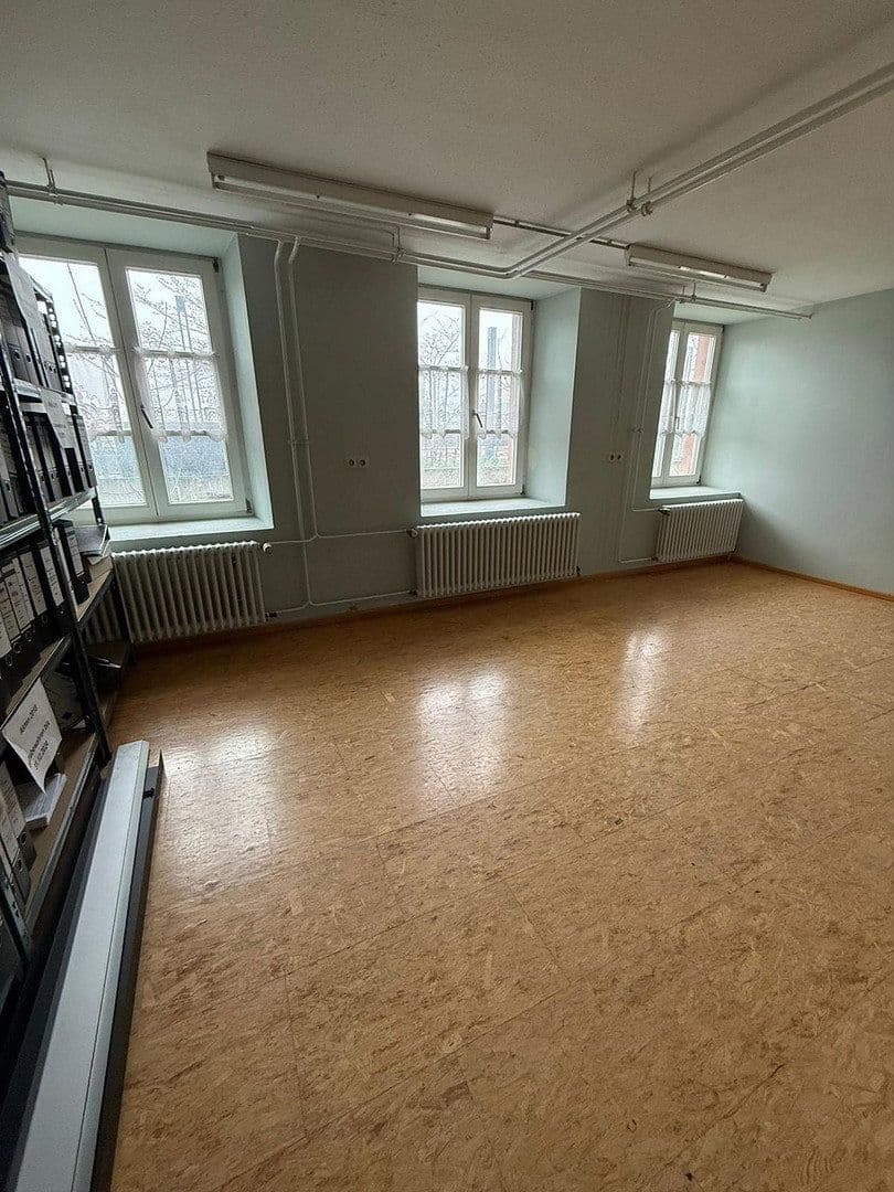 Prenájom kancelárie 125 m², SAt. Georgen, Bádensko-Wurttembersko Prenájom kancelárie 125 m², SAt. Georgen, Bádensko-Wurttembersko