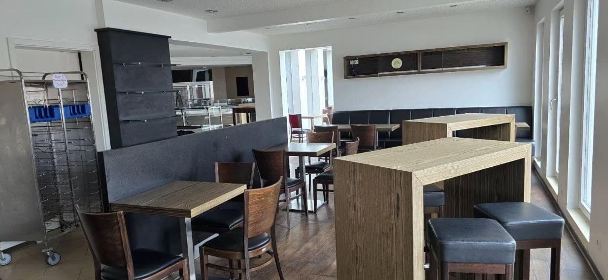 Prenájom nebytového priestoru 160 m², Baden-Baden, Bádensko-Wurttembersko Prenájom nebytového priestoru 160 m², Baden-Baden, Bádensko-Wurttembersko