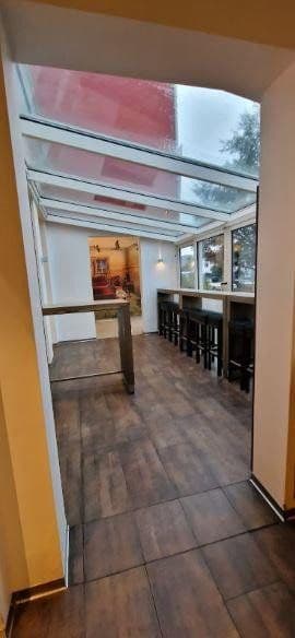 Prenájom nebytového priestoru 160 m², Baden-Baden, Bádensko-Wurttembersko Prenájom nebytového priestoru 160 m², Baden-Baden, Bádensko-Wurttembersko