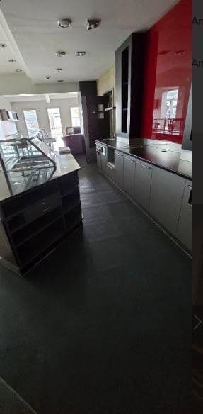 Prenájom nebytového priestoru 160 m², Baden-Baden, Bádensko-Wurttembersko Prenájom nebytového priestoru 160 m², Baden-Baden, Bádensko-Wurttembersko