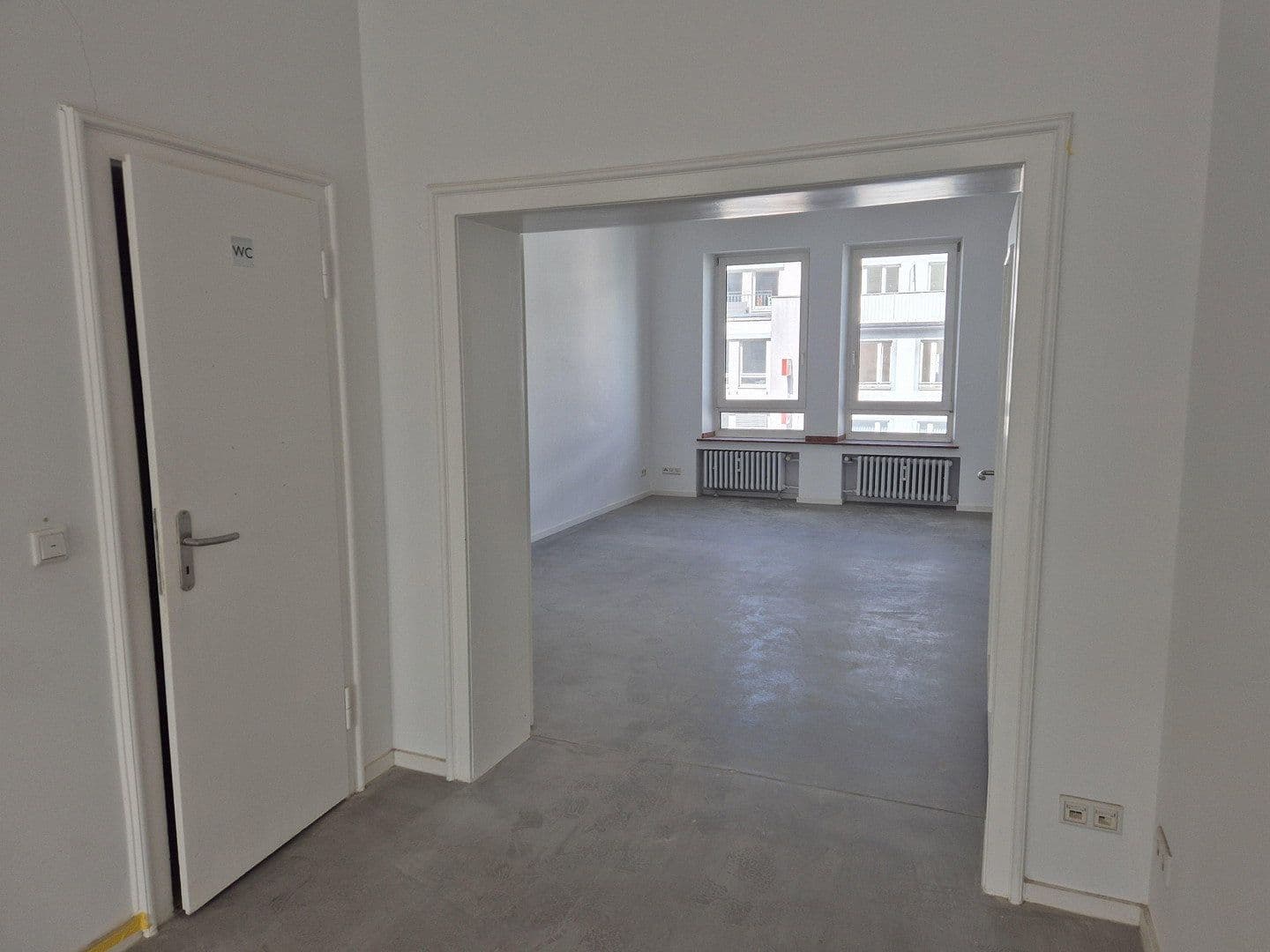 Prenájom kancelárie 160 m², Düsseldorf, Severné Porýnie - Westfálsko Prenájom kancelárie 160 m², Düsseldorf, Severné Porýnie - Westfálsko