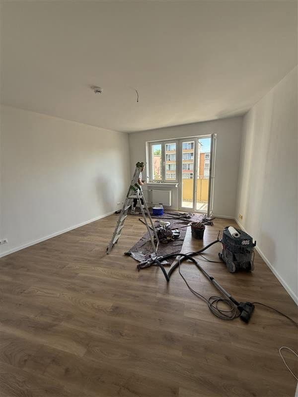 Prenájom bytu 1-izbový 43 m², Neuendorfer Str. 99, Berlin, Berlín Prenájom bytu 1-izbový 43 m², Neuendorfer Str. 99, Berlin, Berlín