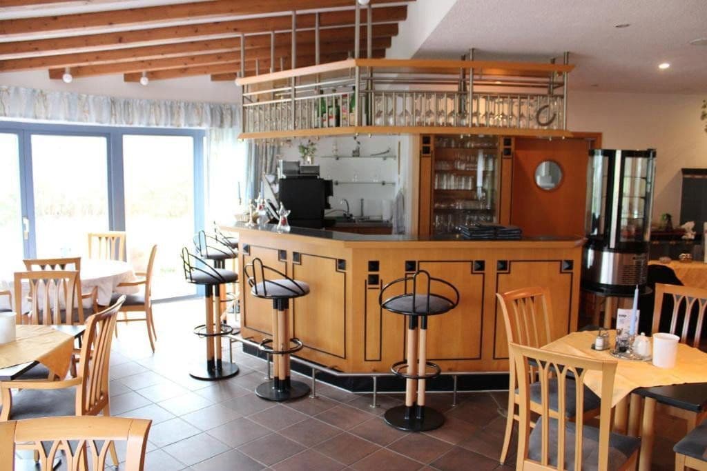 Predaj nebytového priestoru 6.000 m², Poggenhof 25, Schaprode, Meklenbursko-Predpomoransko Predaj nebytového priestoru 6.000 m², Poggenhof 25, Schaprode, Meklenbursko-Predpomoransko