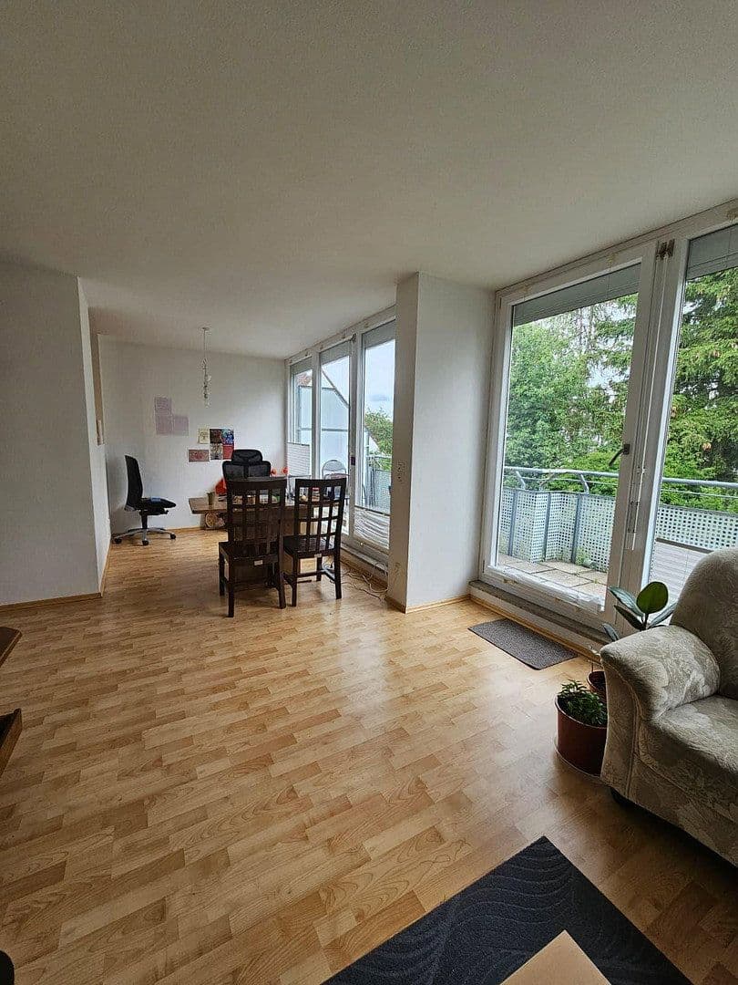 Prenájom bytu 2-izbový 58 m², Germering, Bavorsko Prenájom bytu 2-izbový 58 m², Germering, Bavorsko