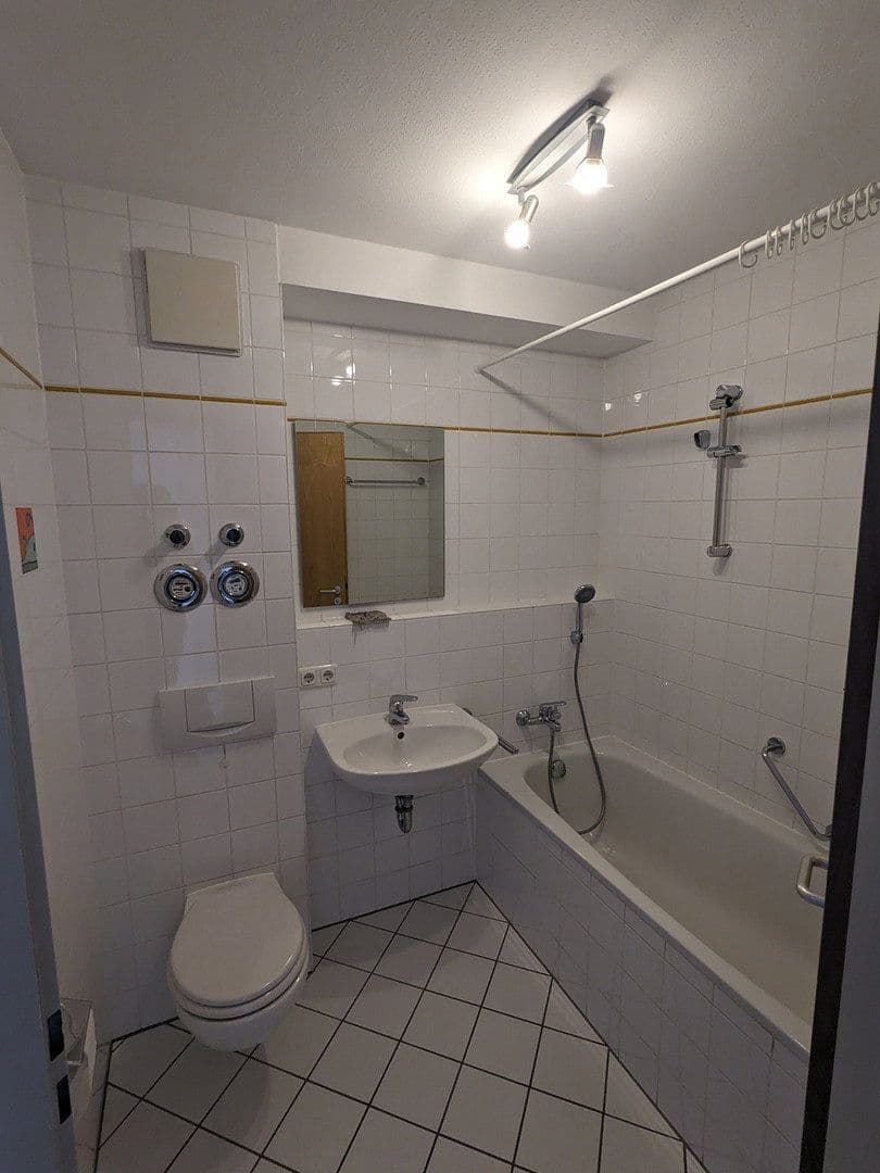 Prenájom bytu 2-izbový 58 m², Germering, Bavorsko Prenájom bytu 2-izbový 58 m², Germering, Bavorsko