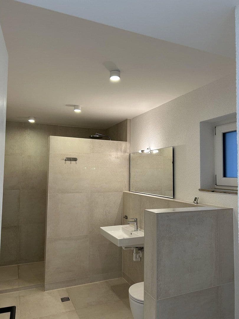 Prenájom bytu 2-izbový 61 m², Esslingen am Neckar, Bádensko-Wurttembersko Prenájom bytu 2-izbový 61 m², Esslingen am Neckar, Bádensko-Wurttembersko