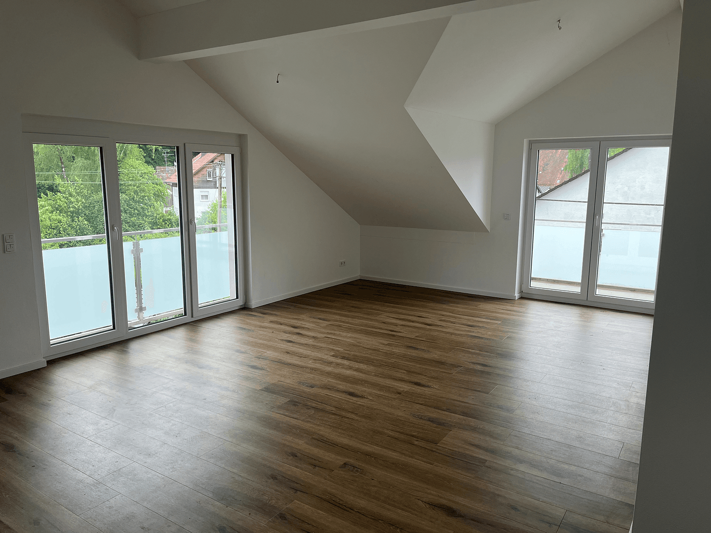 Prenájom bytu 3-izbový 93 m², Graf-Seinsheim-Straße 5, Grünbach (Bockhorn), Bavorsko Prenájom bytu 3-izbový 93 m², Graf-Seinsheim-Straße 5, Grünbach (Bockhorn), Bavorsko