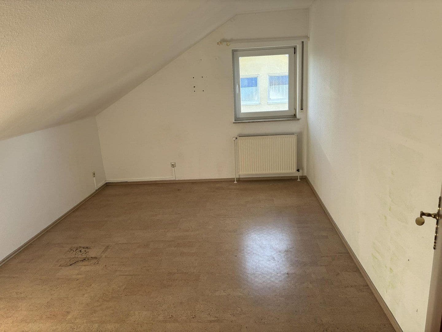 Predaj domu 120 m², pozemek 893 m², Akazienweg, Linz am Rhein, Porýnie-Falcko Predaj domu 120 m², pozemek 893 m², Akazienweg, Linz am Rhein, Porýnie-Falcko