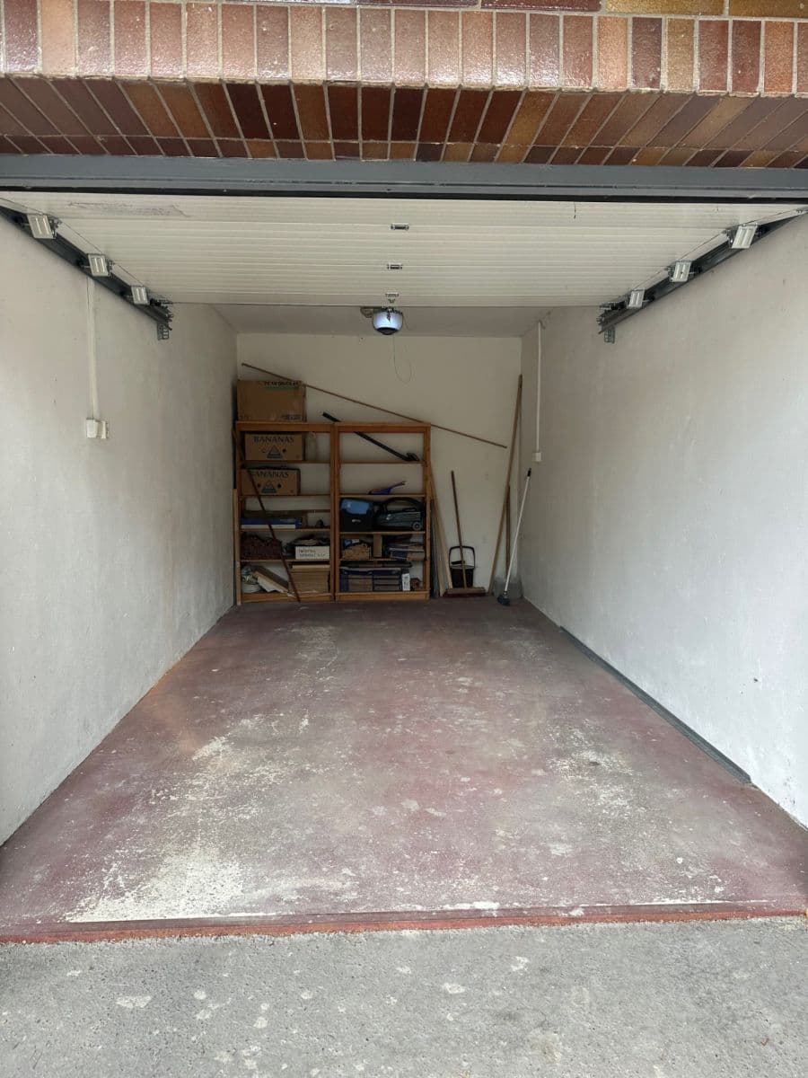 Prenájom garáže 16 m², Pod Pekařkou, Praha, Praha Prenájom garáže 16 m², Pod Pekařkou, Praha, Praha
