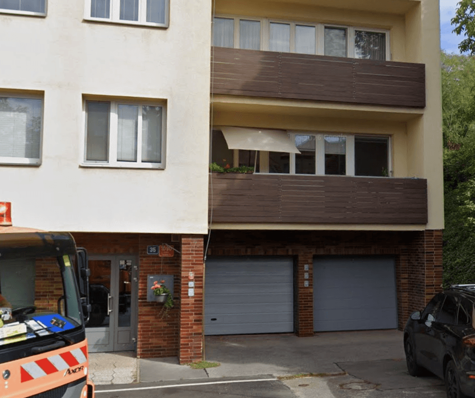 Prenájom garáže 16 m², Pod Pekařkou, Praha, Praha Prenájom garáže 16 m², Pod Pekařkou, Praha, Praha