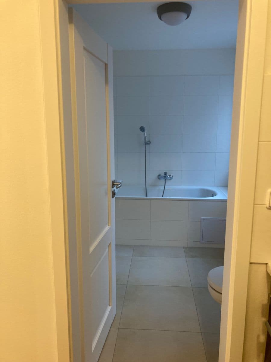 Prenájom bytu 3-izbový 63 m², Pod Altánem, Praha, Praha Prenájom bytu 3-izbový 63 m², Pod Altánem, Praha, Praha