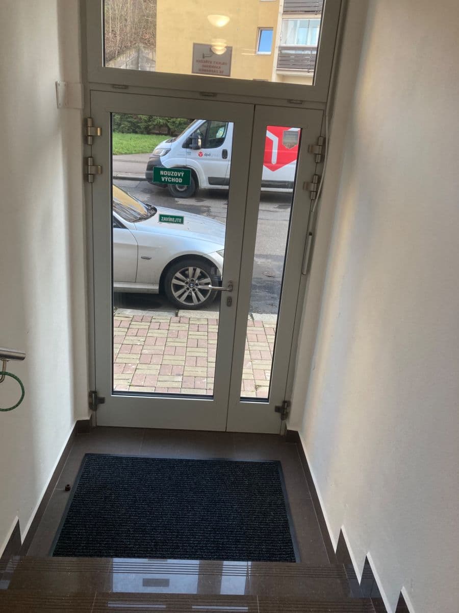 Prenájom bytu 3-izbový 63 m², Pod Altánem, Praha, Praha Prenájom bytu 3-izbový 63 m², Pod Altánem, Praha, Praha