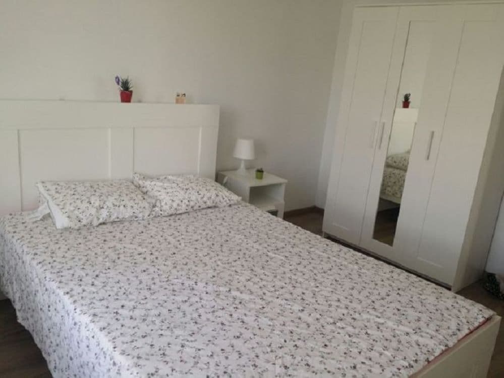 Prenájom bytu 2-izbový 73 m², Šmilovského, Praha, Praha Prenájom bytu 2-izbový 73 m², Šmilovského, Praha, Praha