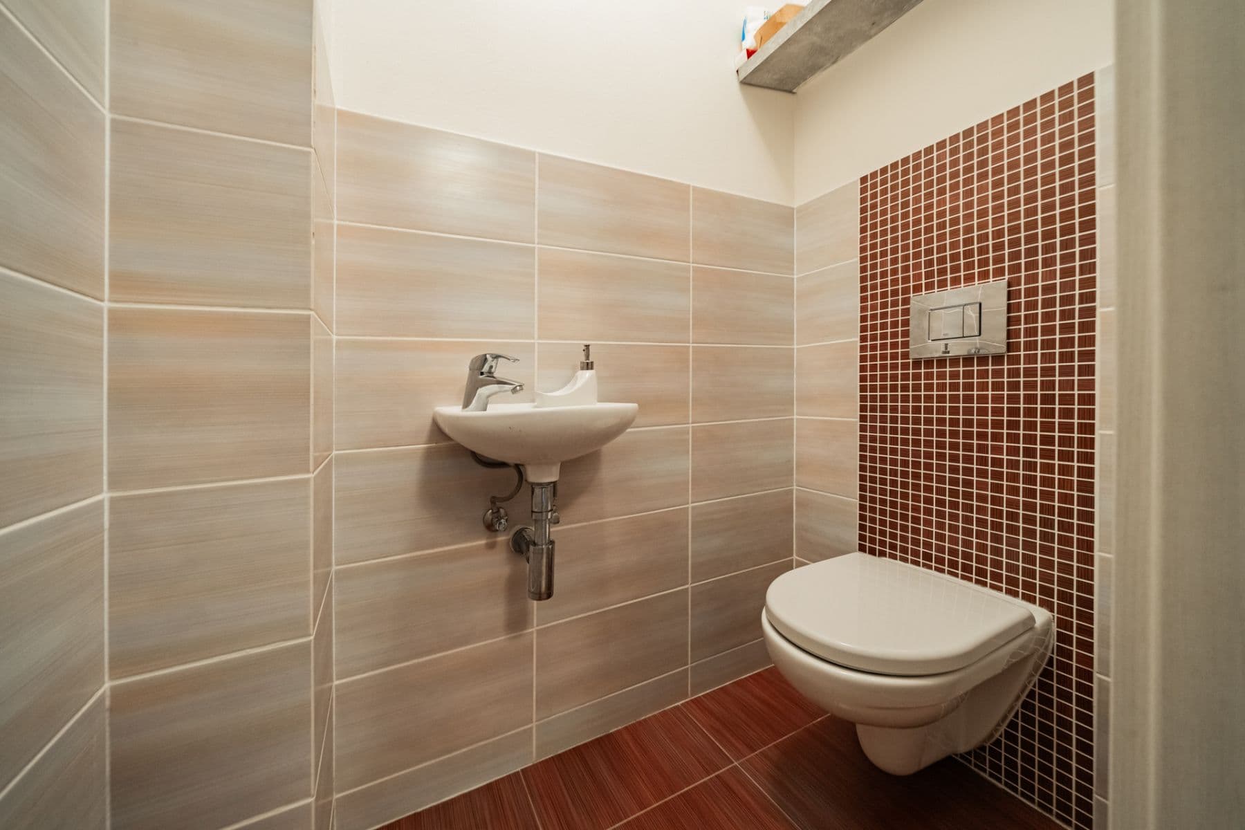 Predaj bytu 3-izbový 72 m², Nedbalova, Kostelec nad Labem, Středočeský kraj Predaj bytu 3-izbový 72 m², Nedbalova, Kostelec nad Labem, Středočeský kraj