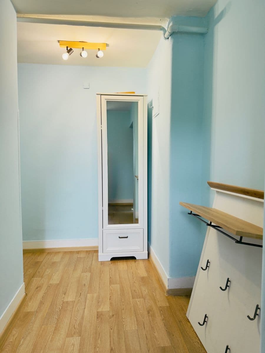 Predaj bytu 2-izbový 65 m², Lipová, Karlovy Vary, Karlovarský kraj Predaj bytu 2-izbový 65 m², Lipová, Karlovy Vary, Karlovarský kraj