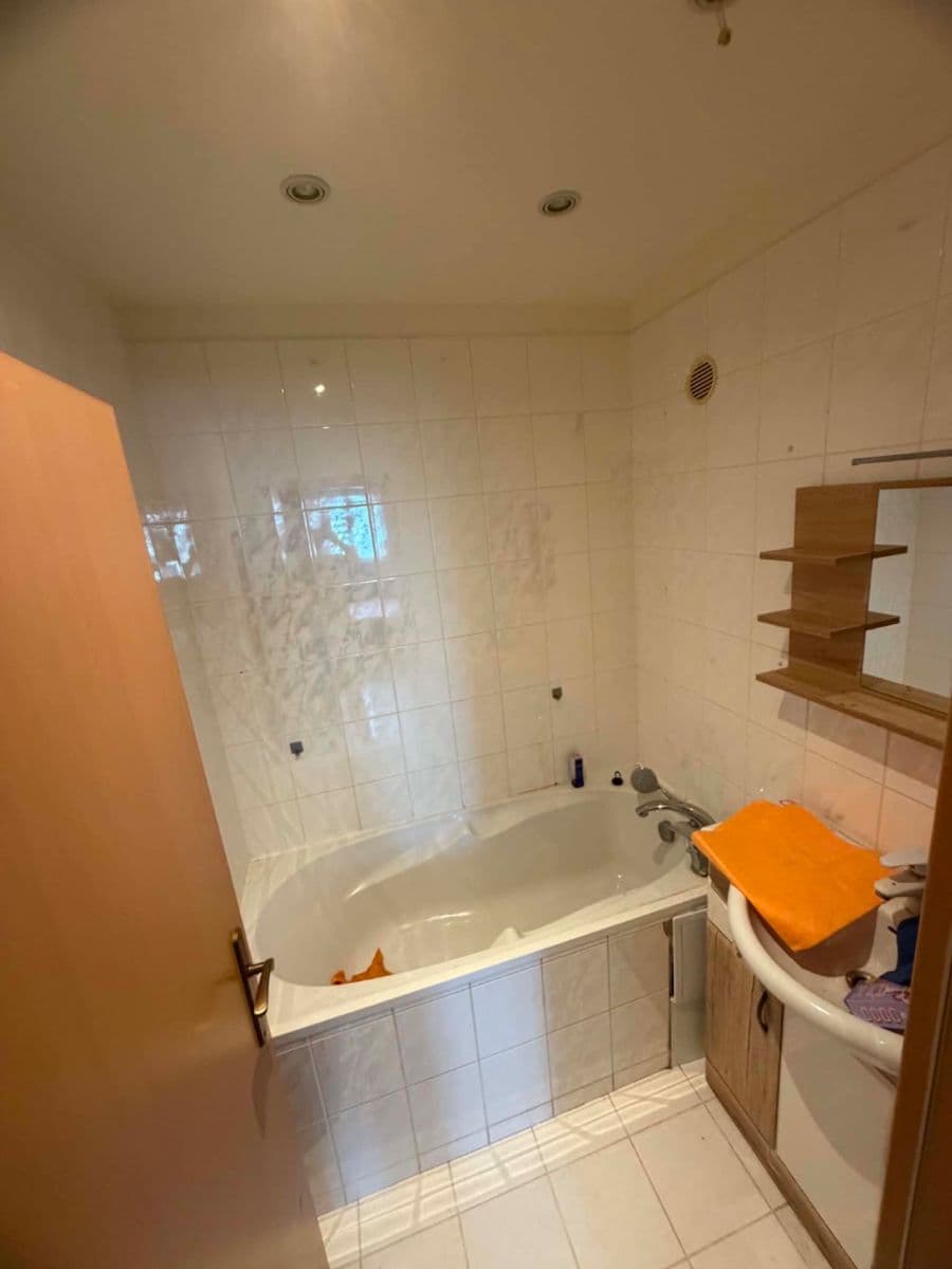 Prenájom bytu 3-izbový 69 m², Moravcova, Kolín, Středočeský kraj Prenájom bytu 3-izbový 69 m², Moravcova, Kolín, Středočeský kraj