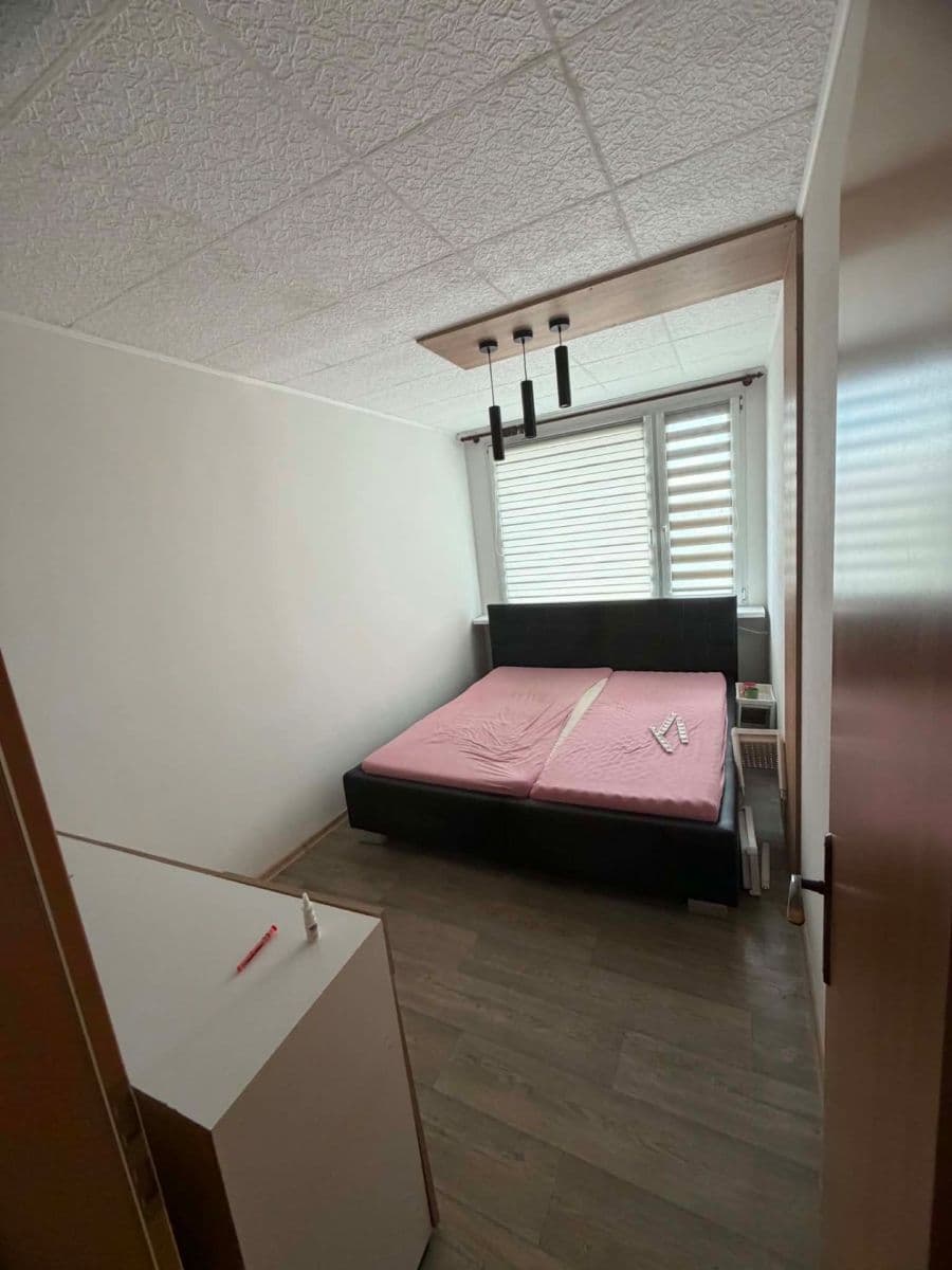 Prenájom bytu 3-izbový 69 m², Moravcova, Kolín, Středočeský kraj Prenájom bytu 3-izbový 69 m², Moravcova, Kolín, Středočeský kraj