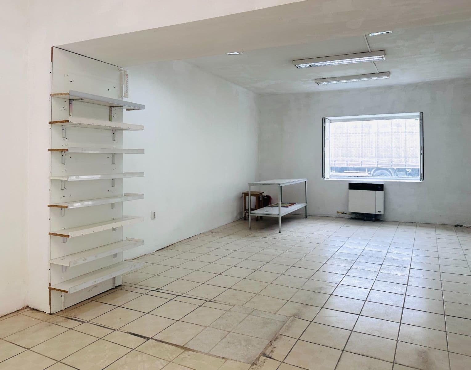 Prenájom nebytového priestoru 80 m², Přátelství, Praha, Praha Prenájom nebytového priestoru 80 m², Přátelství, Praha, Praha