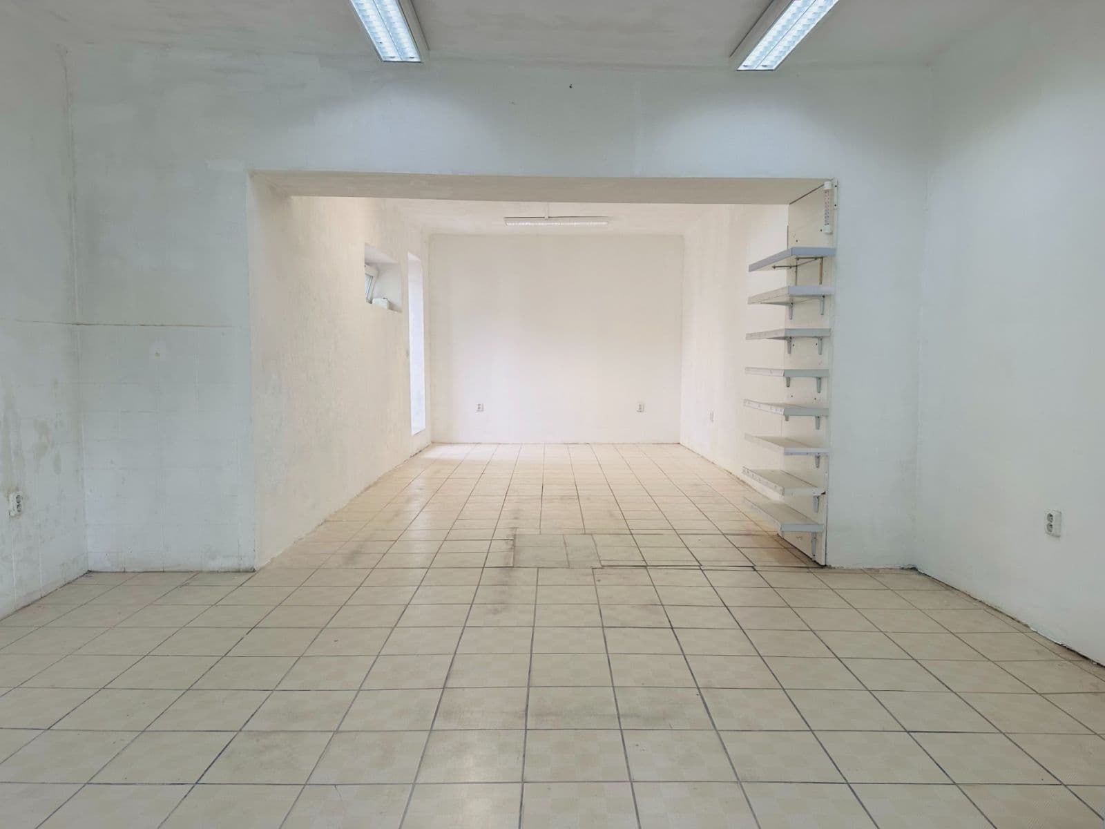 Prenájom nebytového priestoru 80 m², Přátelství, Praha, Praha Prenájom nebytového priestoru 80 m², Přátelství, Praha, Praha