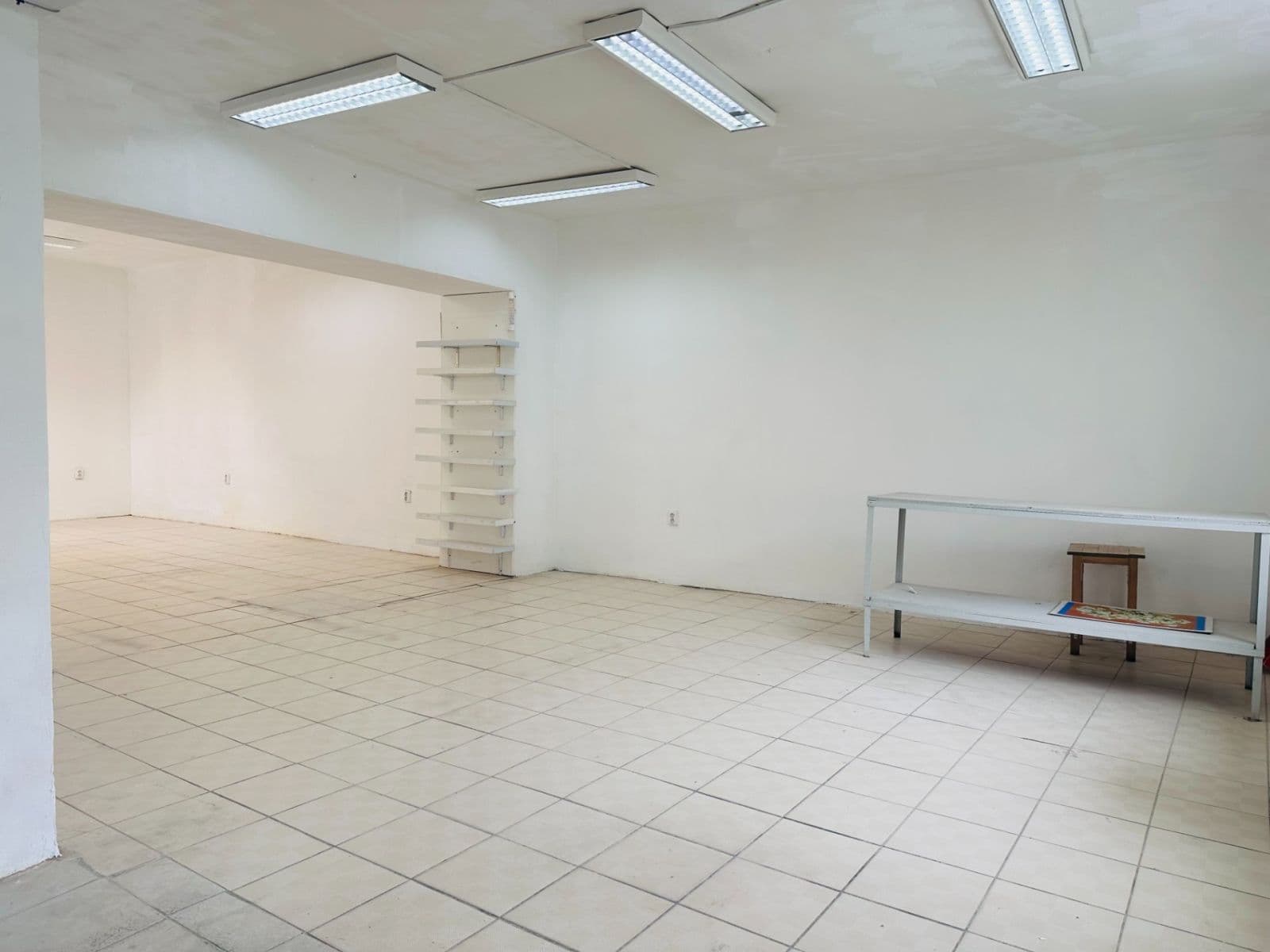Prenájom nebytového priestoru 80 m², Přátelství, Praha, Praha Prenájom nebytového priestoru 80 m², Přátelství, Praha, Praha