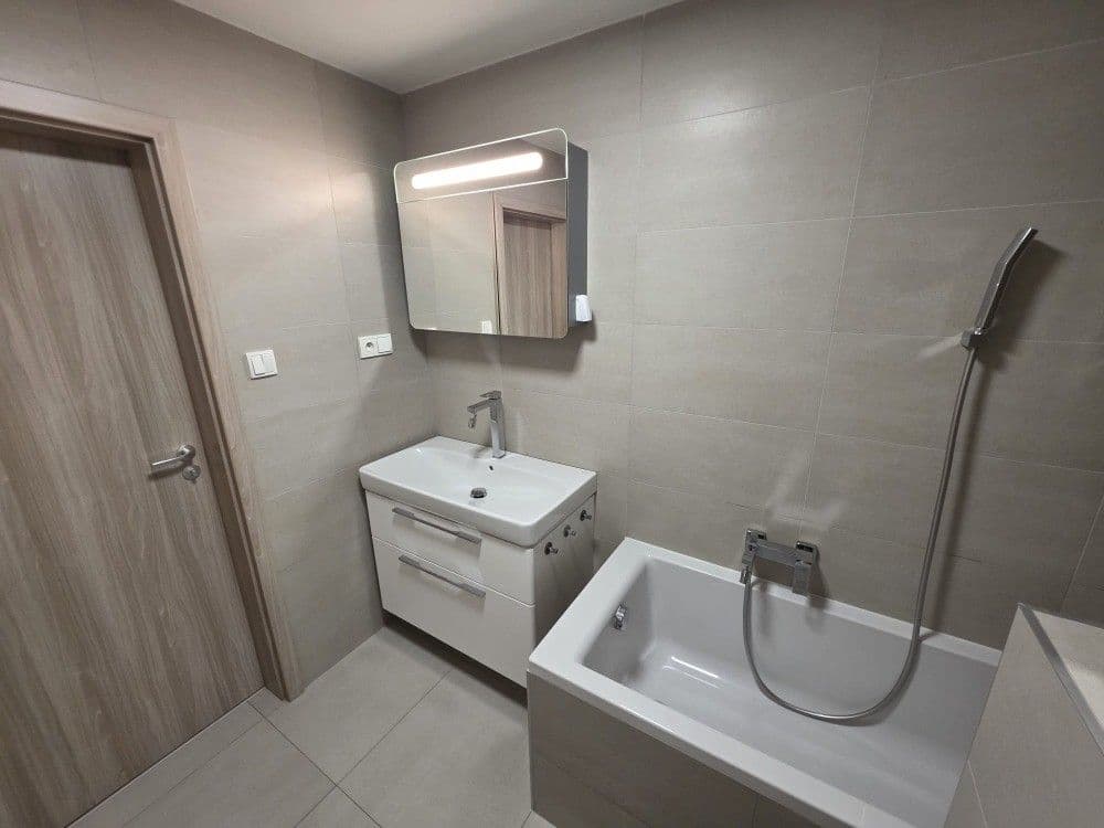 Predaj bytu 2-izbový 56 m², Oty Bubeníčka, Praha, Praha Predaj bytu 2-izbový 56 m², Oty Bubeníčka, Praha, Praha
